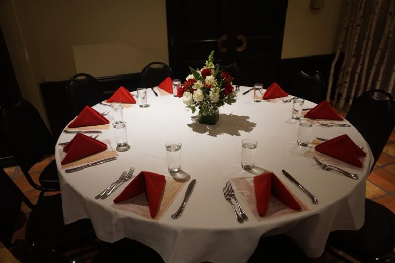 piazza-e-mare-table-setting-3